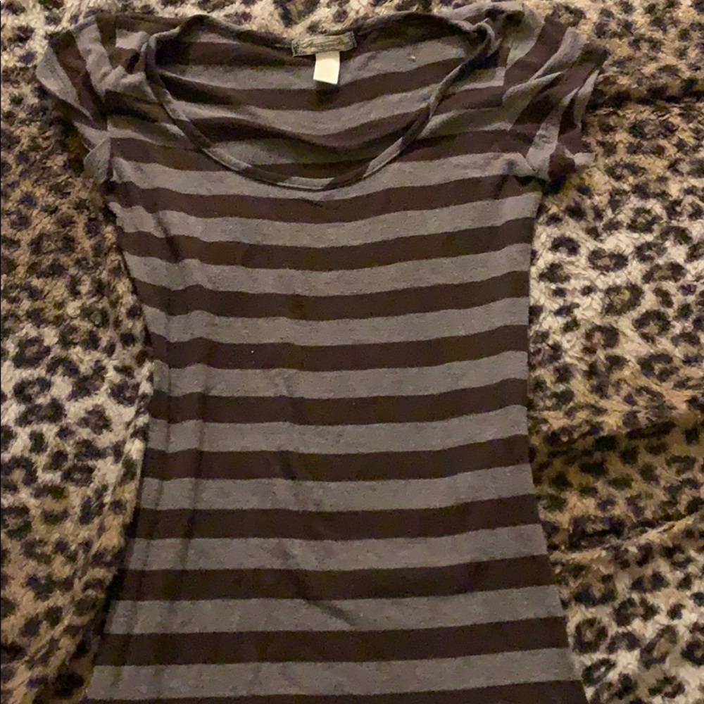 Long brown striped tee